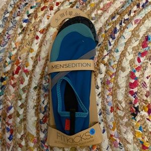 Men’s edition Fitkicks. Size 7-8. NWT